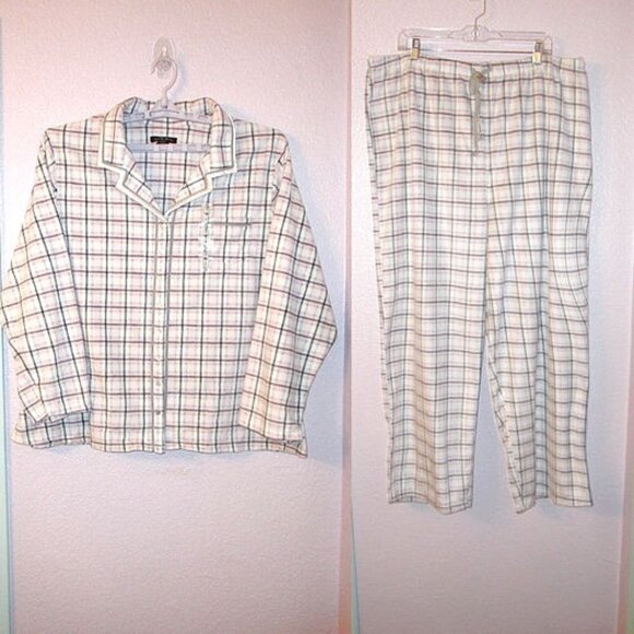 Earth Angels Fleece Pajamas Size 3X Top & Pants Satin Trim 2 Piece Cozy NWT - Picture 1 of 12